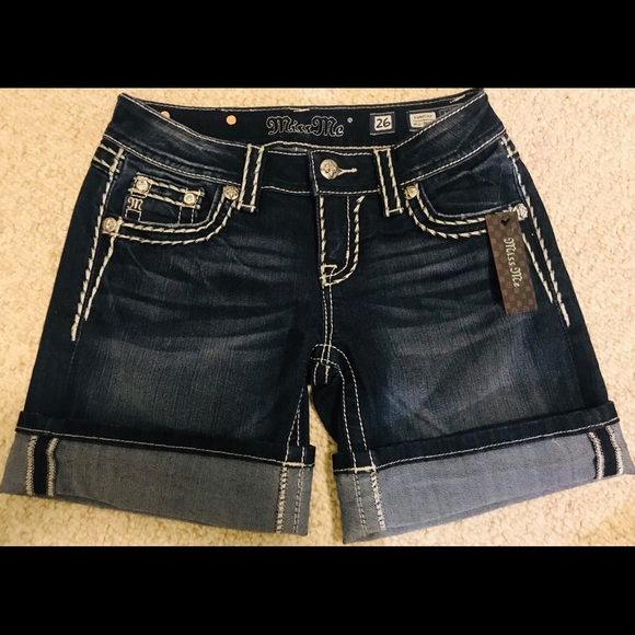 Miss Me Shorts New with Tag size 26 - Picture 1 of 8